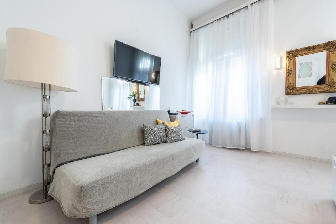 Vintage Elegance Mostcentralapt !Vaci Street! Budapeşte Dış mekan fotoğraf