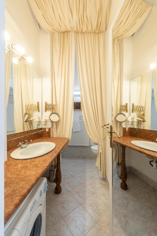Vintage Elegance Mostcentralapt !Vaci Street! Budapeşte Dış mekan fotoğraf