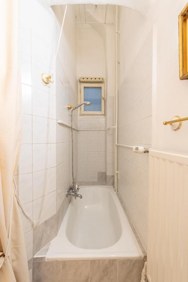 Vintage Elegance Mostcentralapt !Vaci Street! Budapeşte Dış mekan fotoğraf