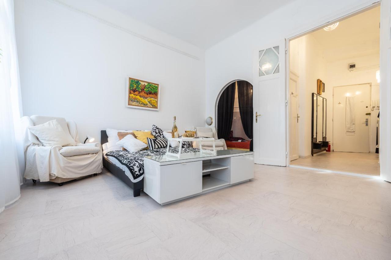 Vintage Elegance Mostcentralapt !Vaci Street! Budapeşte Dış mekan fotoğraf
