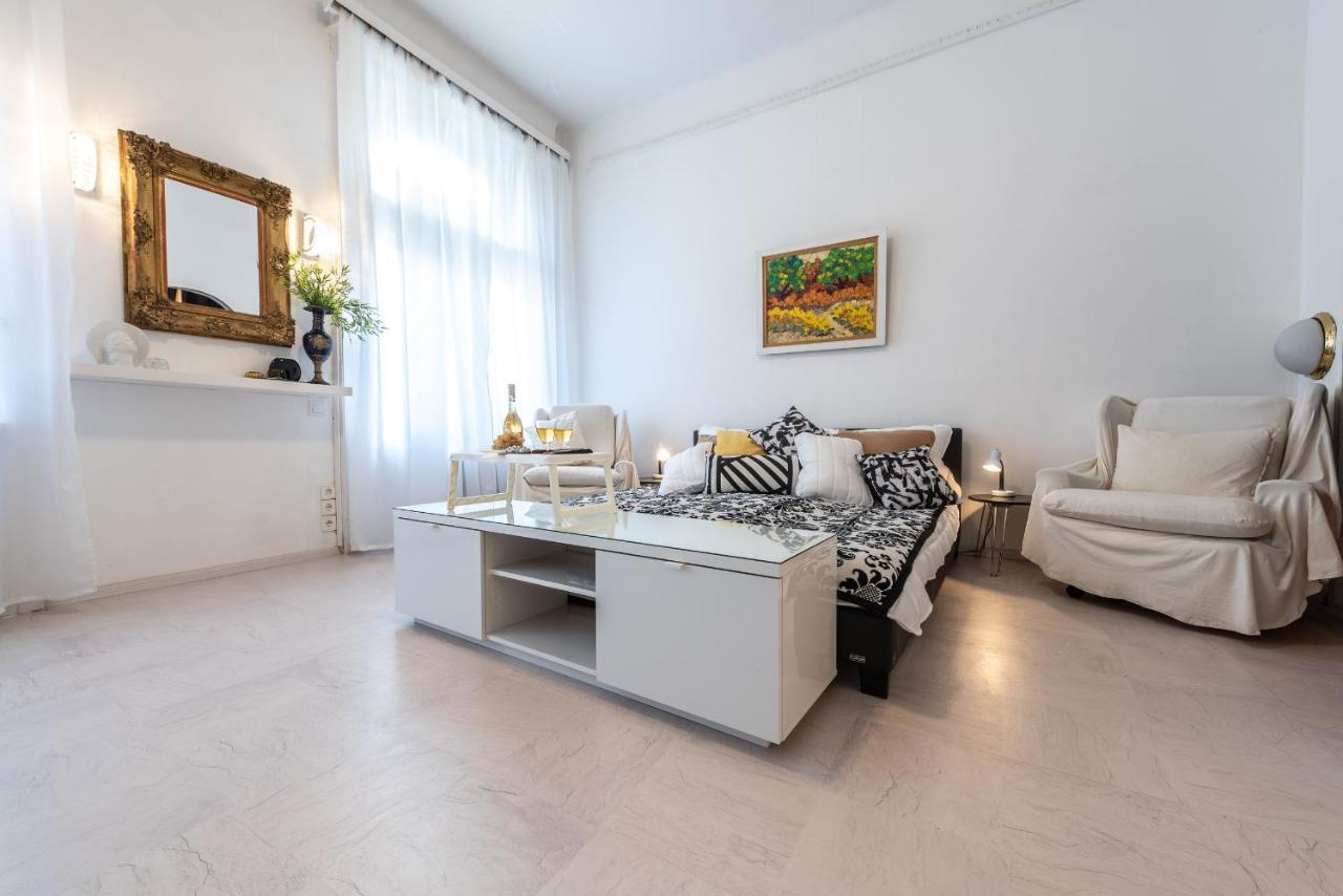 Vintage Elegance Mostcentralapt !Vaci Street! Budapeşte Dış mekan fotoğraf