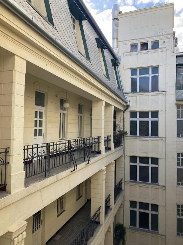 Vintage Elegance Mostcentralapt !Vaci Street! Budapeşte Dış mekan fotoğraf